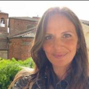 Sarah's picture - Professional Artist, Experienced Art Teacher, MA, World Traveler! tutor in Mattawan MI